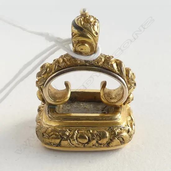 ROLLED GOLD SEAL WITH CLEAR AGATE STONE INSET H.30mm