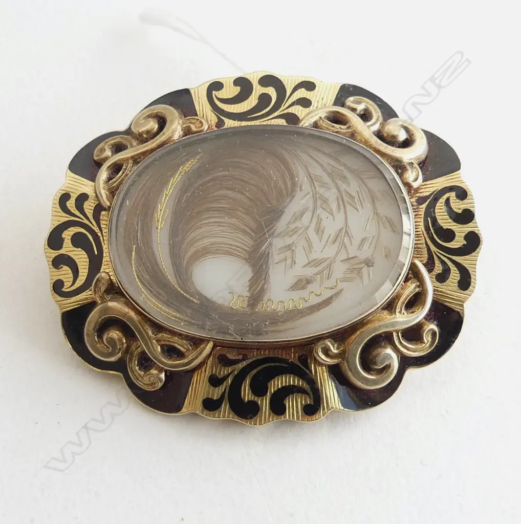 VICTORIAN MOURNING BROOCH w. ENSCRIPTION 40x50mm Image 1++