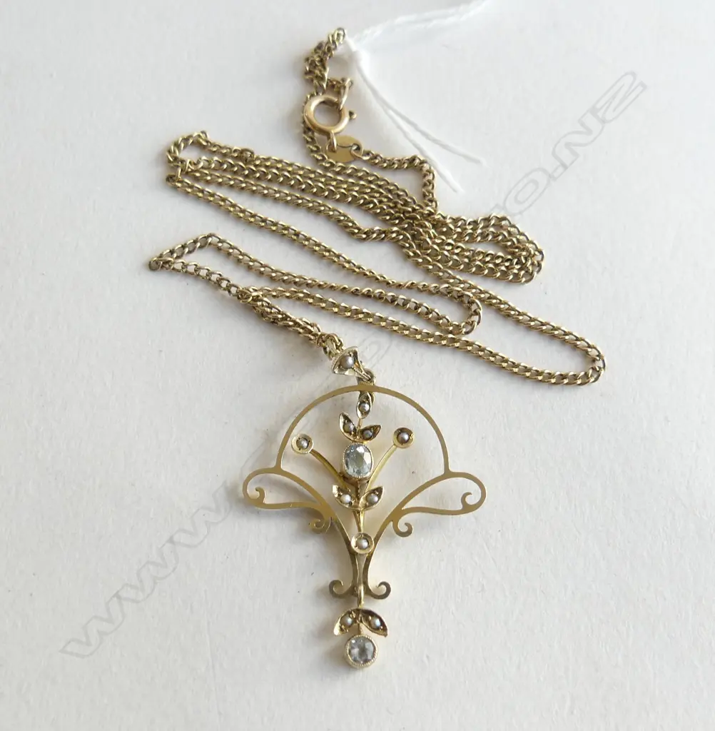 9CT EDWARDIAN PENDANT NECKLACE 5.6gms Image 1++
