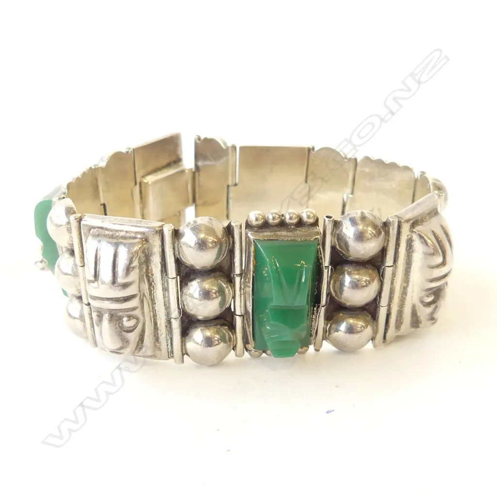 MEXICAN SILVER BRACELET w. GREEN STONES. CATCH BROKEN Image 1++