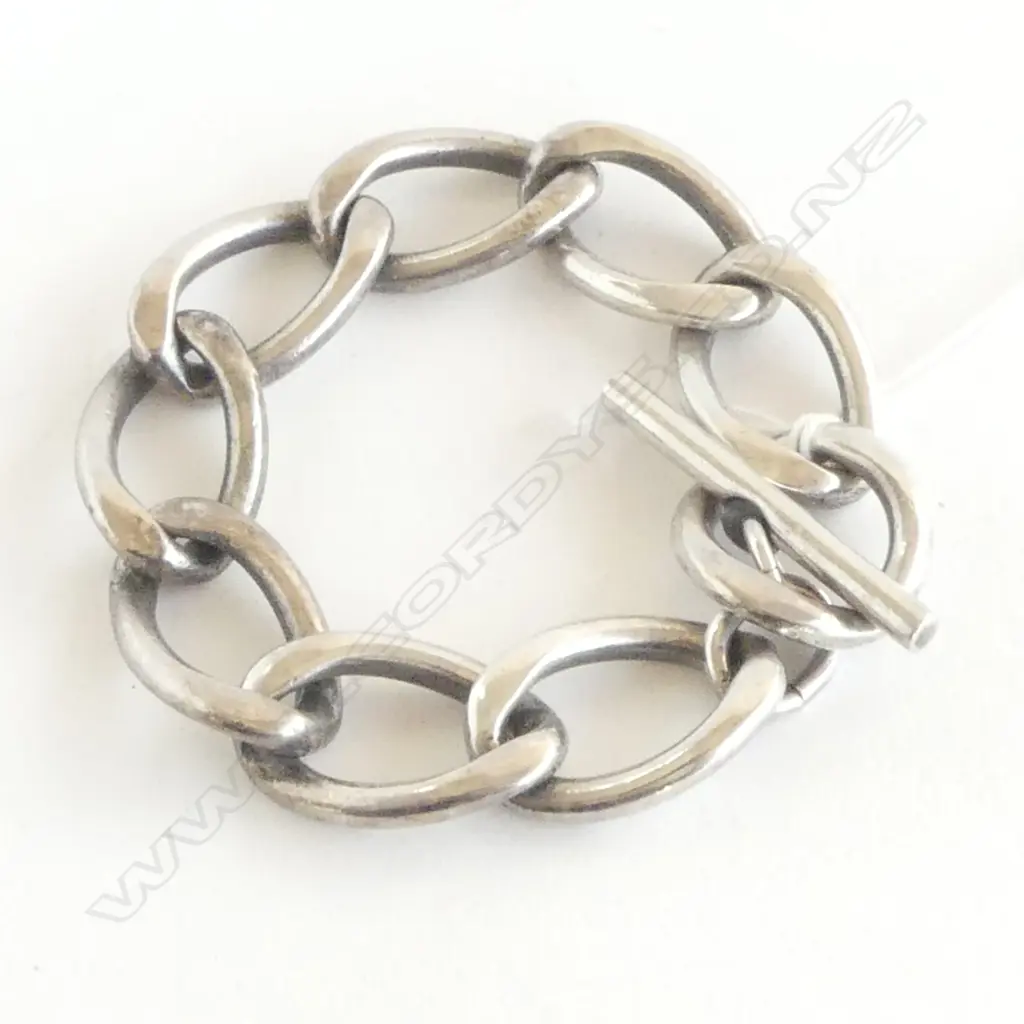 UNMARKED SILVER CHAIN BRACELET Image 1++