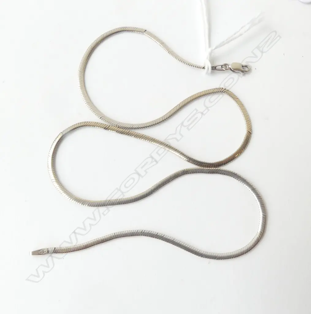 9CT WHITE GOLD NECKLACE AF 7.0gms Image 1++