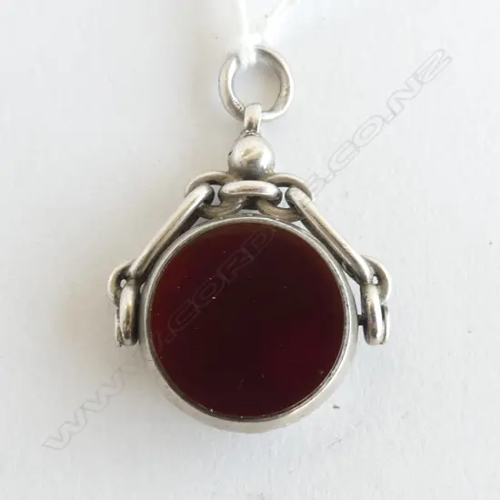 STG SILVER & CARNELIAN SPINNER, BIRM.1899