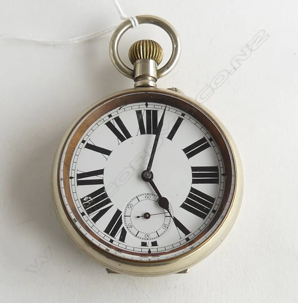 VINTAGE LGE OPEN FACE POCKET WATCH Railway type running Image 1++