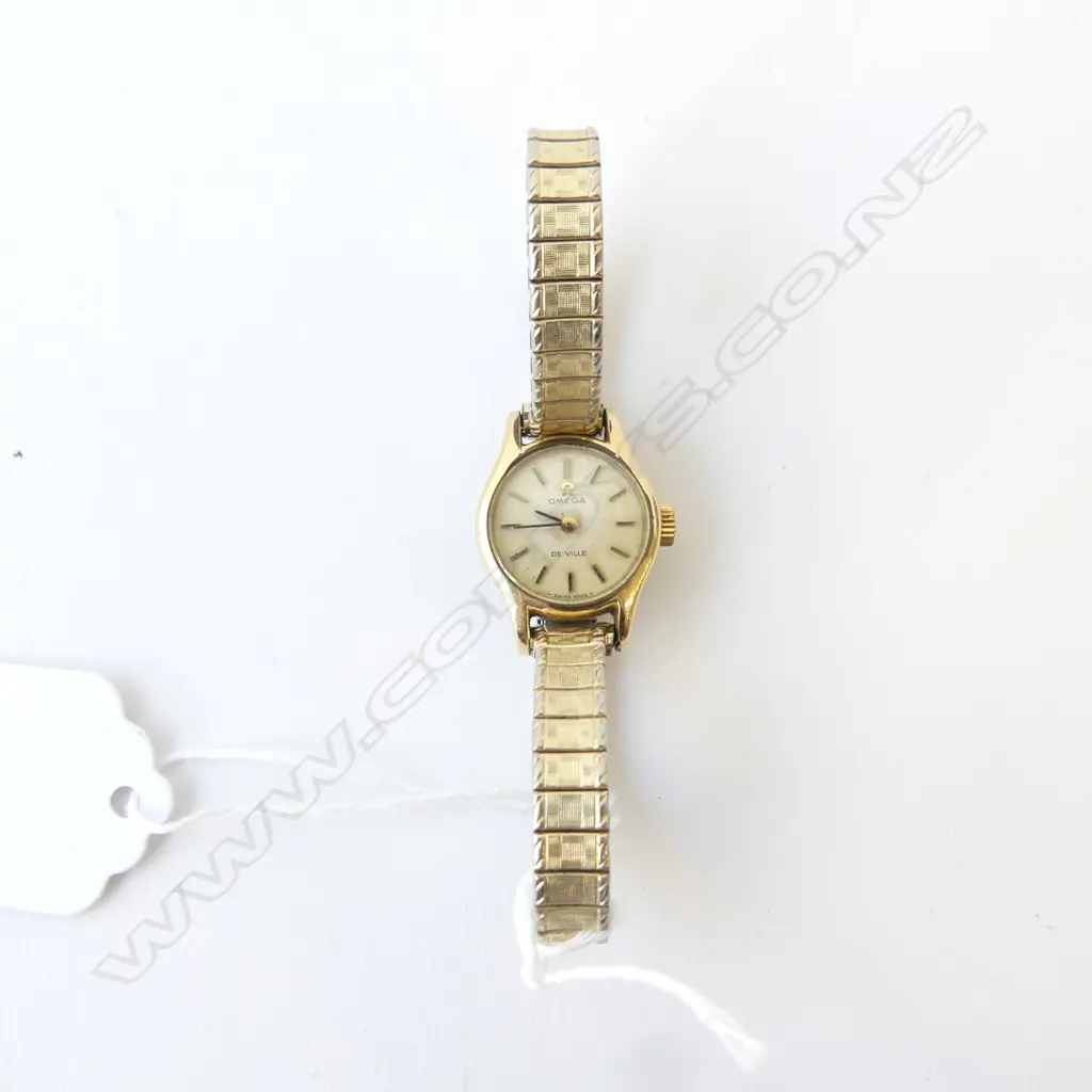 VINTAGE LADIES OMEGA WRISTWATCH NEEDS SERVICE Image 1++