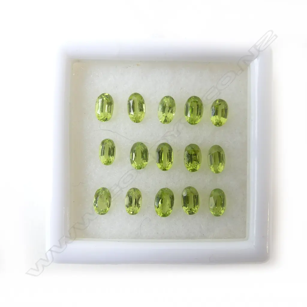 PERIDOT OVAL SHAPE 15 PIECES = 5.28CT Image 1++