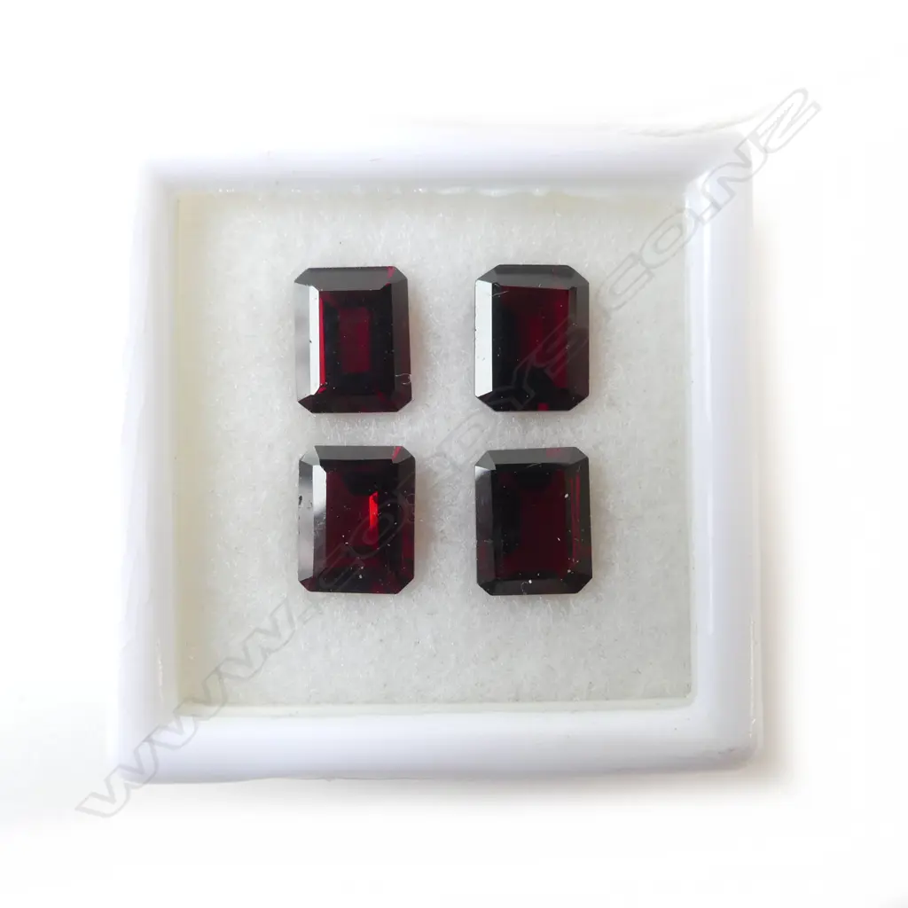 GARNET OCT. 9X7 MM 4 PIECES =11.08CTS Image 1++