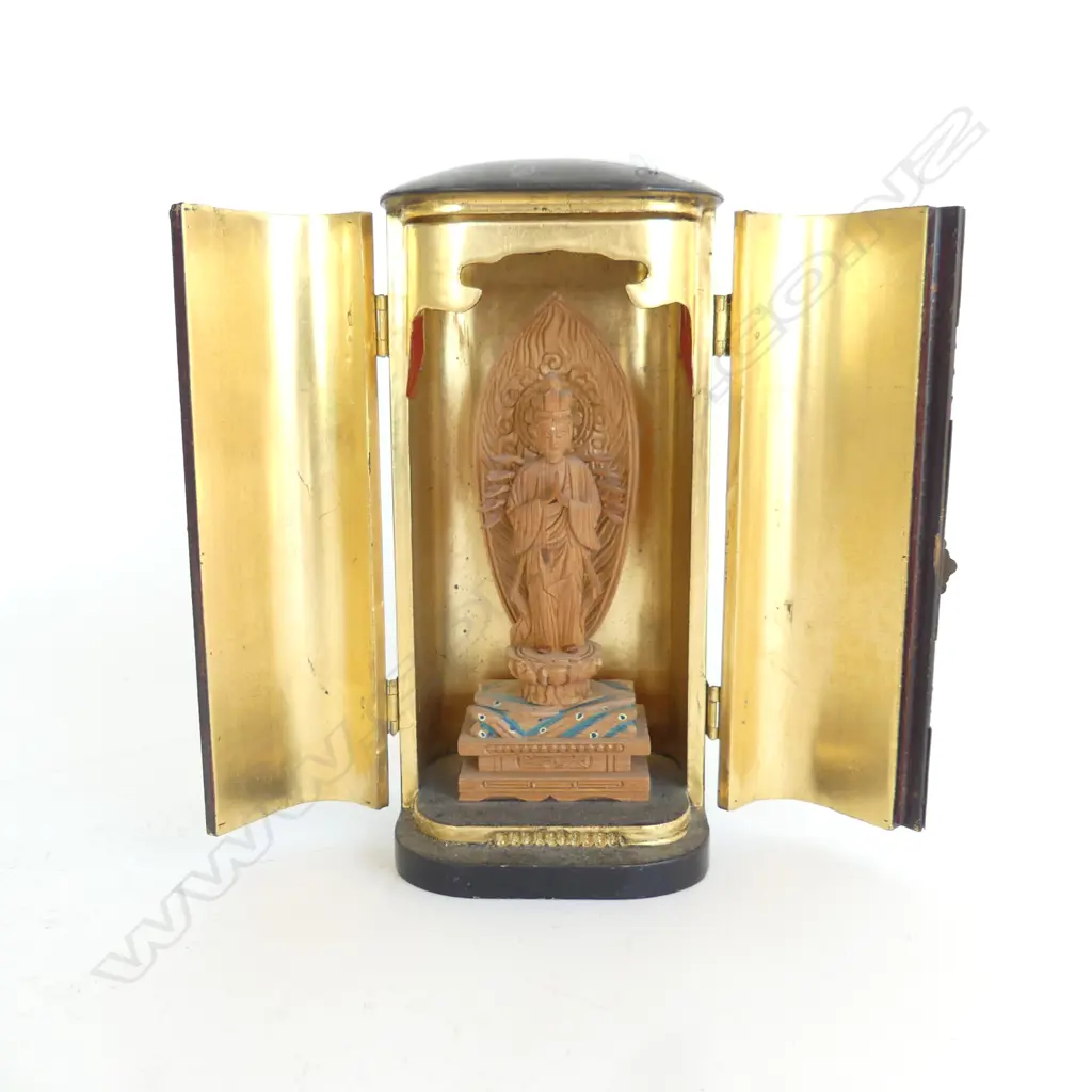 OLD SMALL JAPANESE BLACK LACQUERED SHRINE w doors H.170mm Image 1++