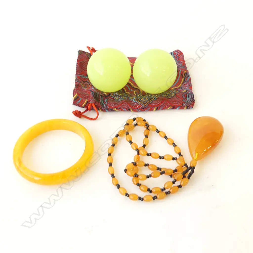 PR BAODING BALLS, ORANGE PLASTIC BANGLE & NECKLACE Image 1++