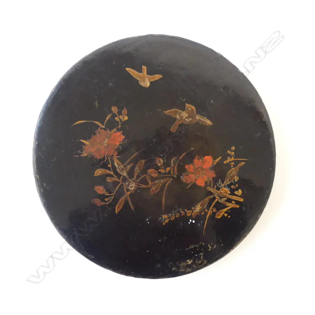 ANTIQUE JAPANESE HAND PAINTED PORCELAIN SASHIMI SET IN LACQUER BOX ARTIST SIGNED, D310MM Image 1++