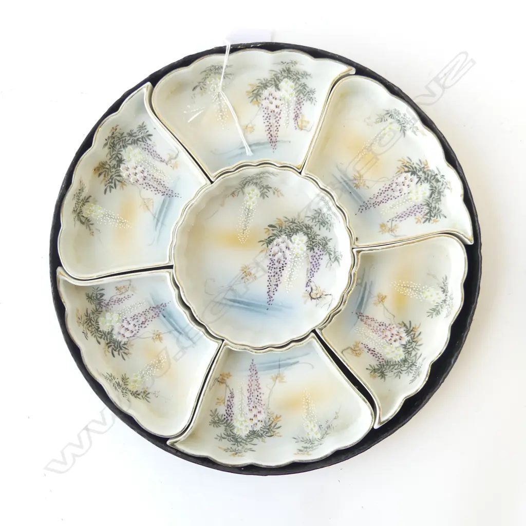 ANTIQUE JAPANESE HAND PAINTED PORCELAIN SASHIMI SET IN LACQUER BOX ARTIST SIGNED, D310MM Image 1++