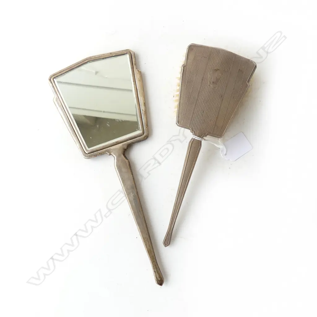 DECO STG SILVER HAIR BRUSH & HAND MIRROR Image 1++