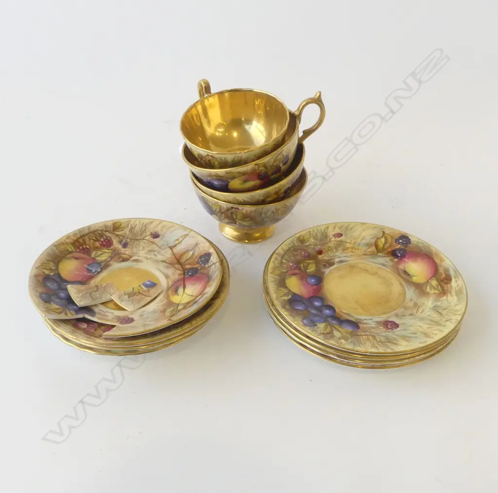4 AYNSLEY ORCHARD GOLD TRIOS (2 SAUCERS REPAIRED AF) Image 1++