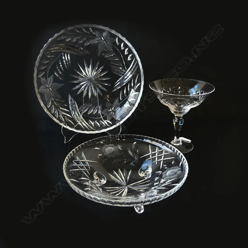 3 VINTAGE CUT CRYSTAL PIECES: TAZZA + 2 SHALLOW BOWLS: 1 LGE & HEAVY Dia.285mm Image 1++