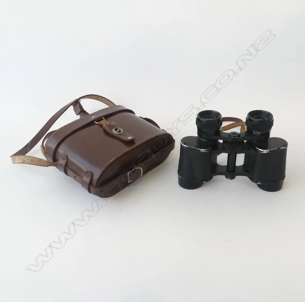 VINTAGE LEATHER CASED FRENCH SIMOR BINOCULARS H.125MM Image 1++