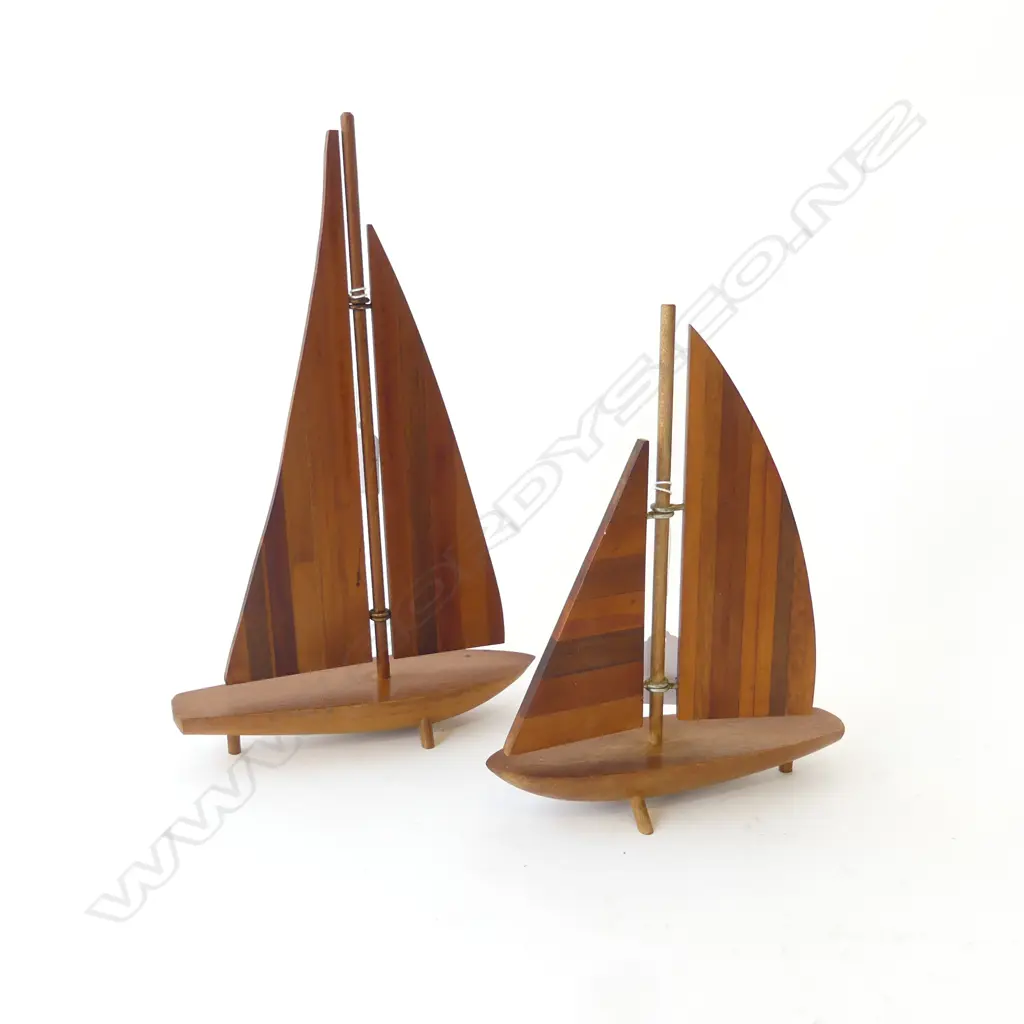 2 NZ NATIVE TIMBERS RETRO YAGHTS SOVEREIGN LABEL H300 TALLEST Image 1++