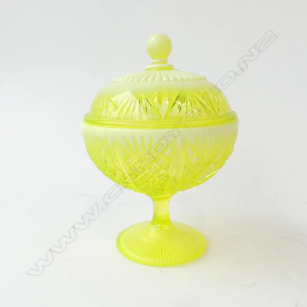 URANIUM GLASS LIDDED COMPORT H.200mm Image 1++