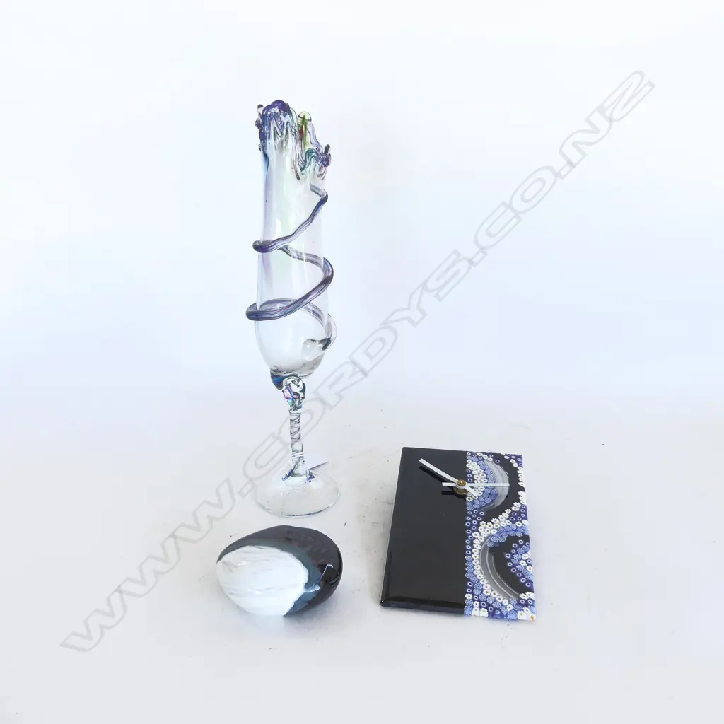 3 PCES ART GLASS; PETER VIESNIK VASE H.330mm, LYNDEN OVER STONE W.90mm, MURANO CLOCK 175x105mm Image 1++