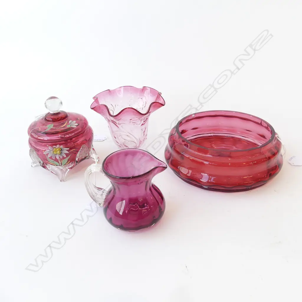 4PCS VICT CRANBERRY GLASS BOWL DIA 200 LIDDED JAR H120 JUG & LAMPSHADE Image 1++