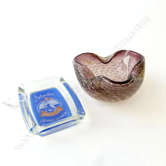 MURANO GLASS DISH WITH DEPRESSIONS & SILVER INCLUSIONS (SLIGHT FRACTURE TO BASE) Dia 145mm & OFFICIAL ANTARCTICA PENGUI