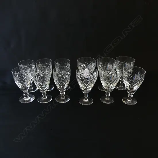 12 WEBB CORBETT CUT CRYSTAL ‘GEORGIAN’ PATTERN GLASSES – TWO SETS OF 6, H.112MM, H.108MM