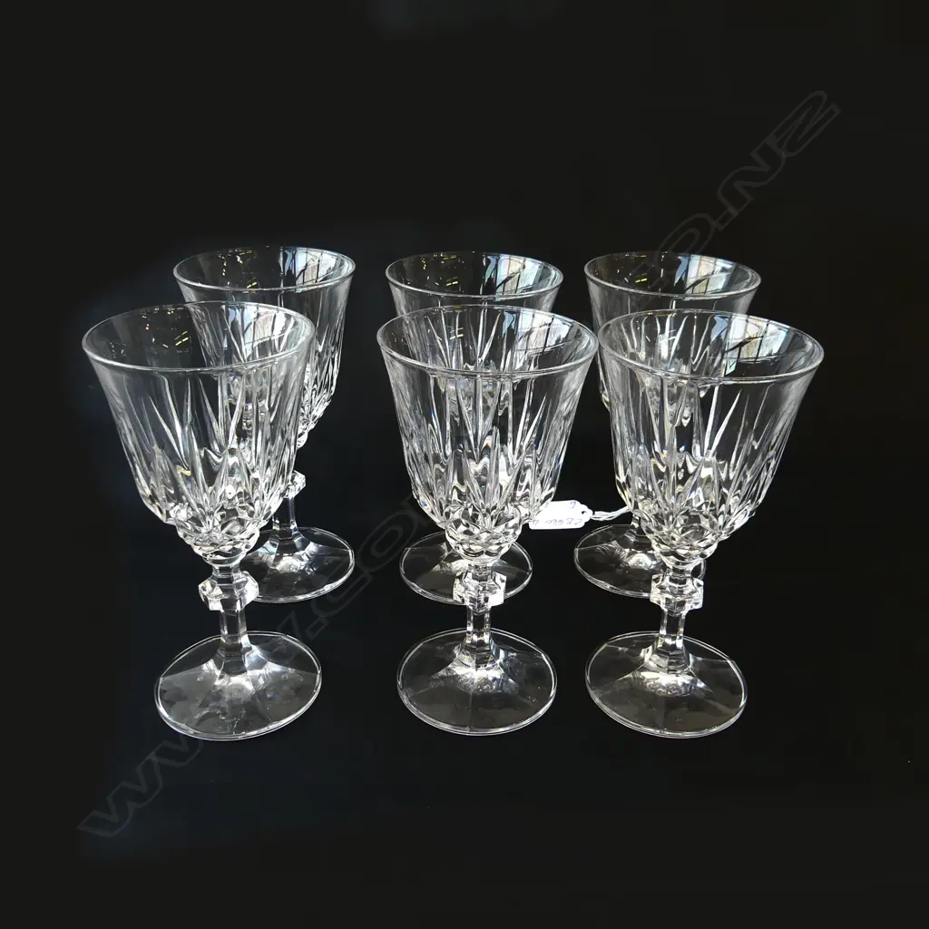SET 6 WINE GLASSES Image 1++