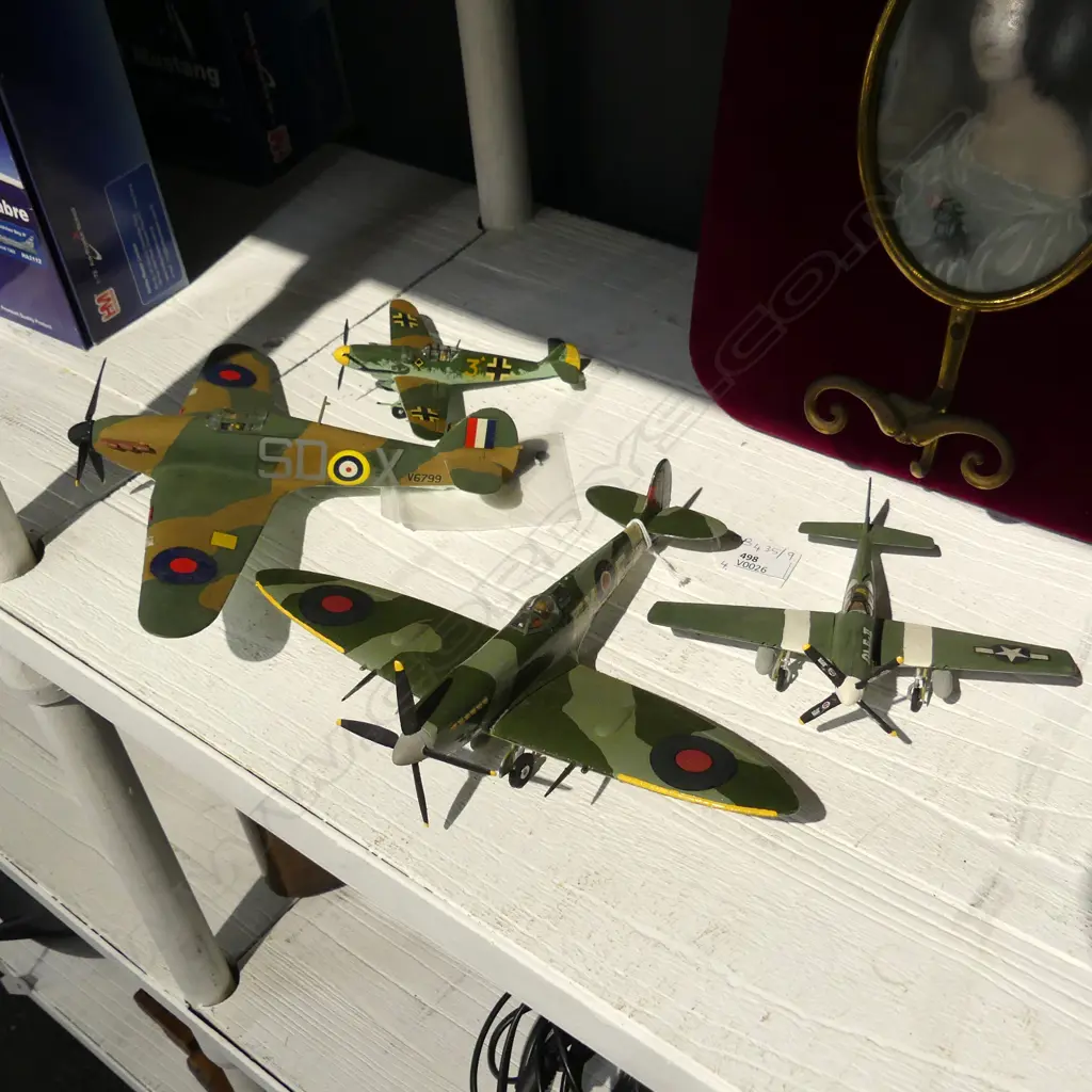 4 GREEN MODEL PLANES; MUSTANG, SPITFIRE ETC W.255mm Image 1++