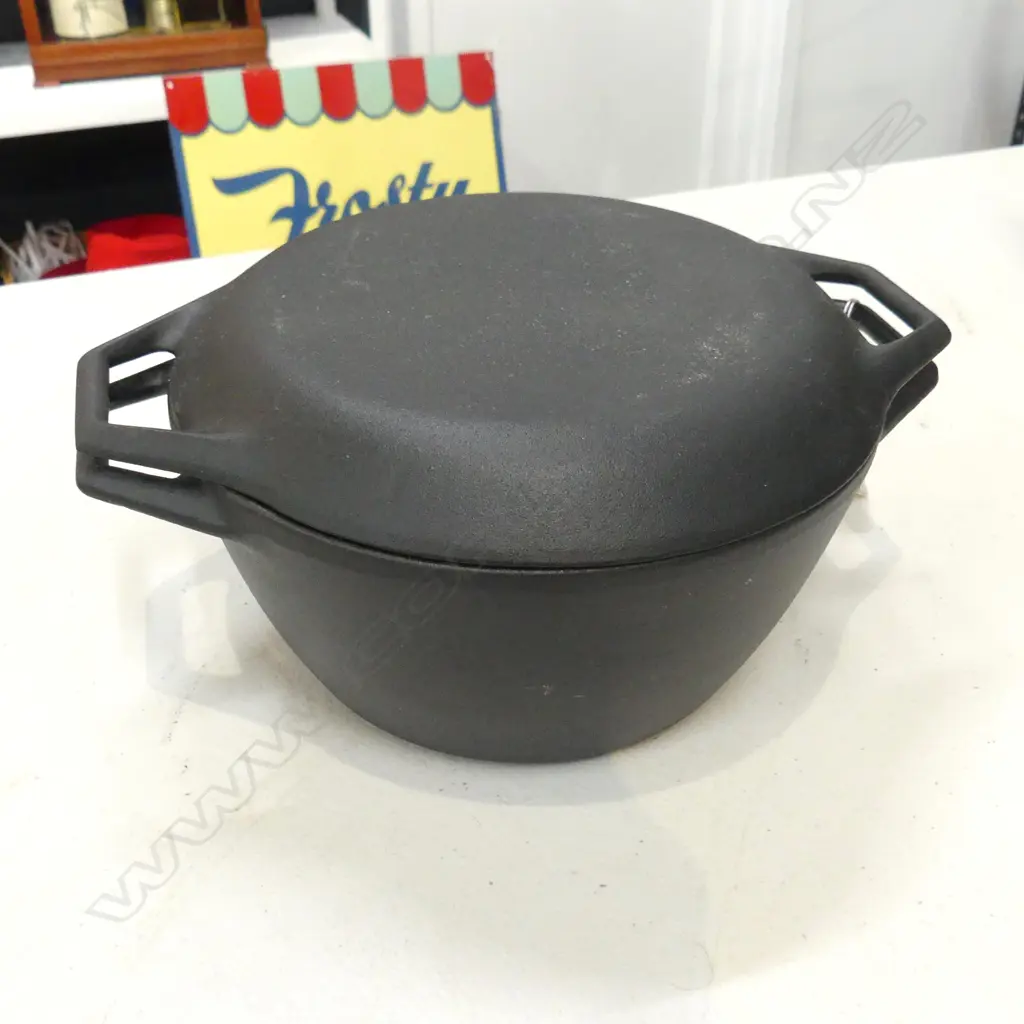 CAST IRON CASSEROLE - COPCO DENMARK 215mm dia Image 1++