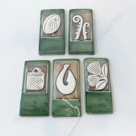 5 STUDIO POTTERY KIWIANA SIGNED WALL TILES H160 W75MM