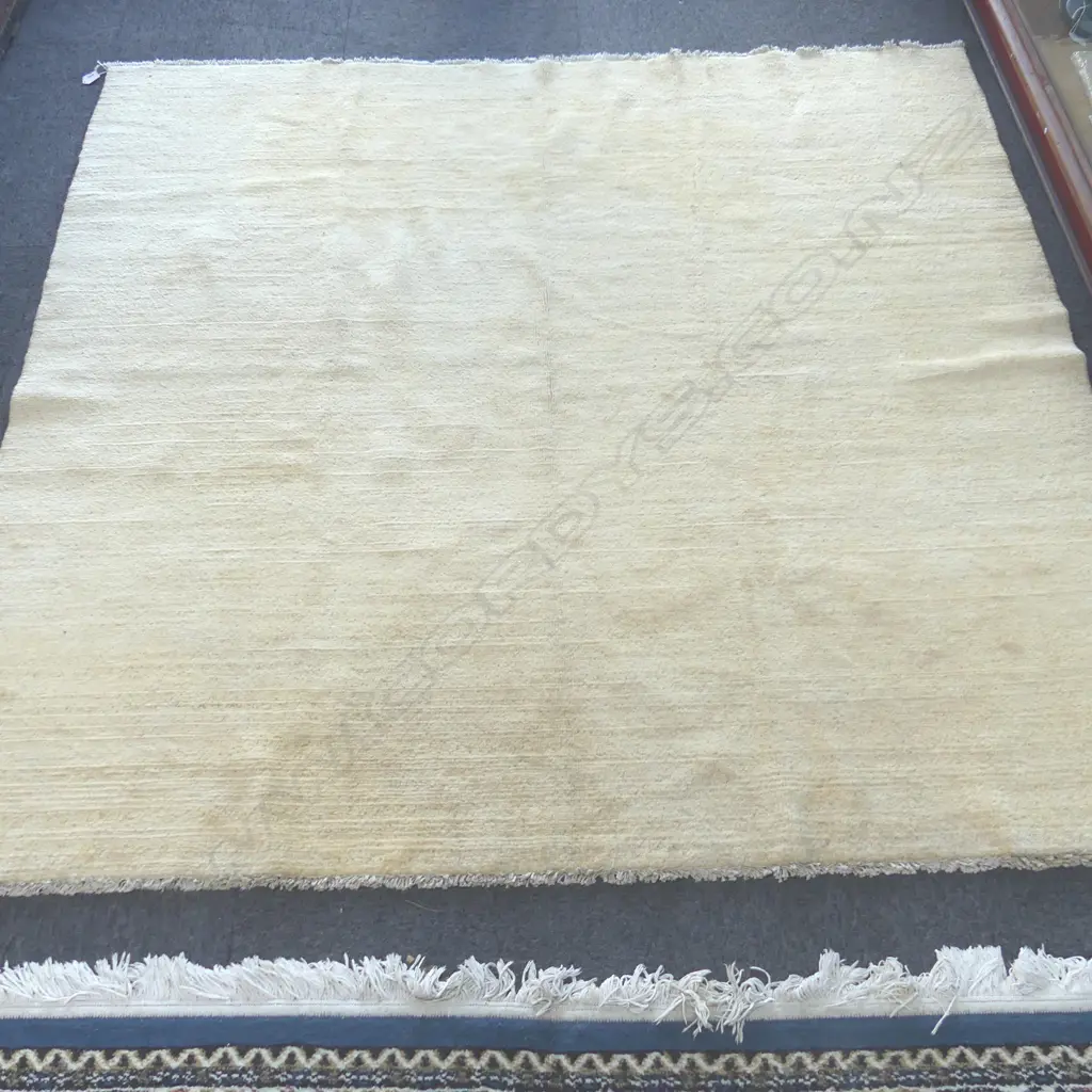 HAND KNOTTED ALL WOOL RUG 1700x1800mm Image 1++