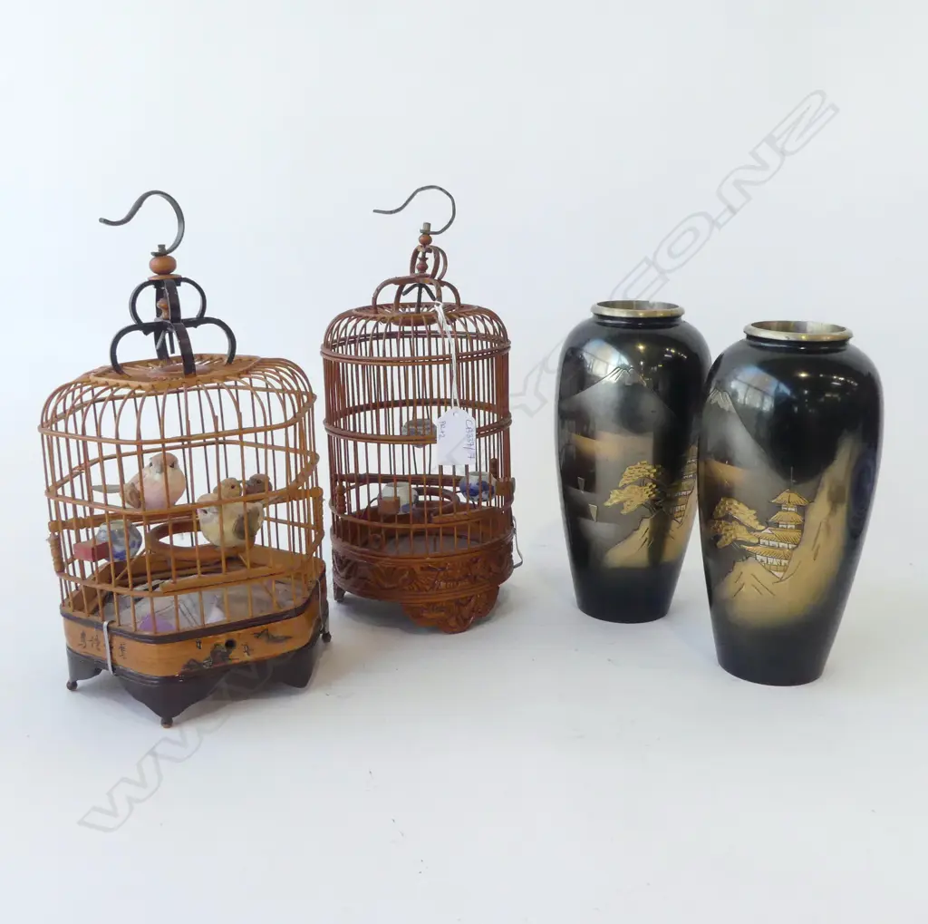PR JAPANESE METAL VASES H.205mm + 2 BIRD CAGES Image 1++