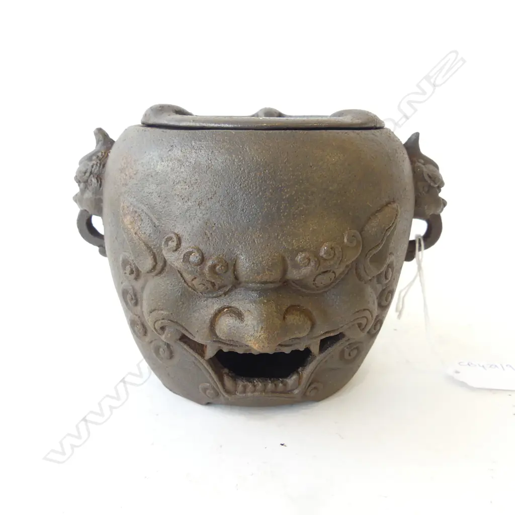 ORIENTAL CAST IRON INCENSE BURNER H.110mm Image 1++