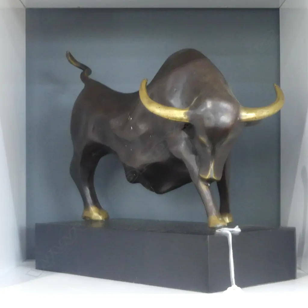 BRONZE BULL ON PLINTH W.310mm Image 1++