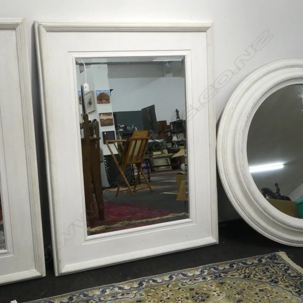 LG CONTEMPORARY MIRROR; WHITE PAINTED FRAME 1240x940mm Image 1++