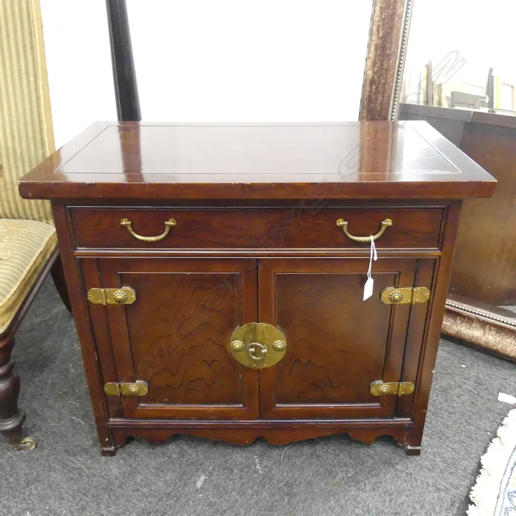 ORIENTAL BEDSIDE CABINET 680x380x560mm Image 1++