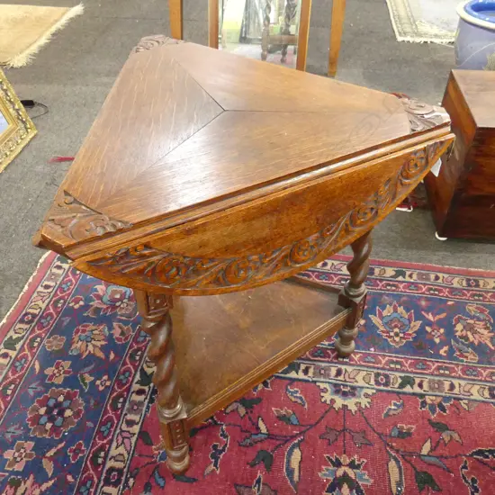 OAK TRIANGULAR DROP SIDE TABLE H.680mm