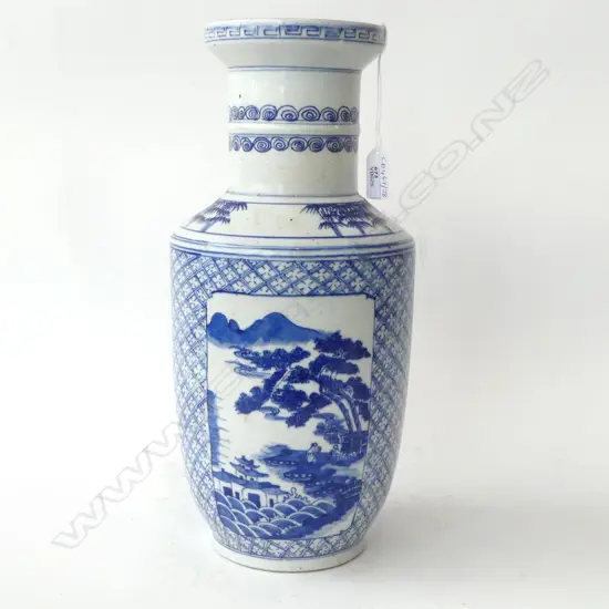 ORIENTAL B/W VASE, ROULEAU SHAPE H.375mm