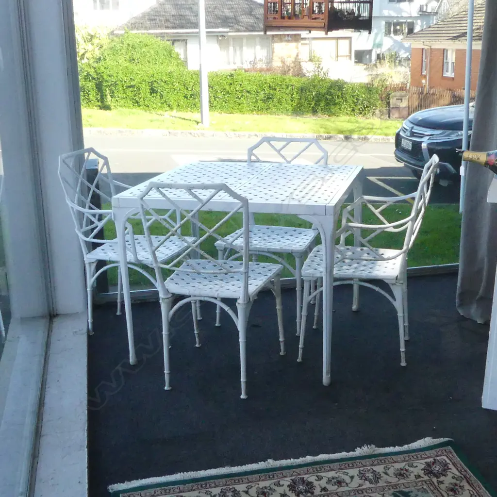 ENDERSLEA OUTDOOR 'MALACCA' ALUMINIUM SQUARE TABLE & 4 CHAIRS: 2 ARMCHAIRS 2 NORMAL. Image 1++