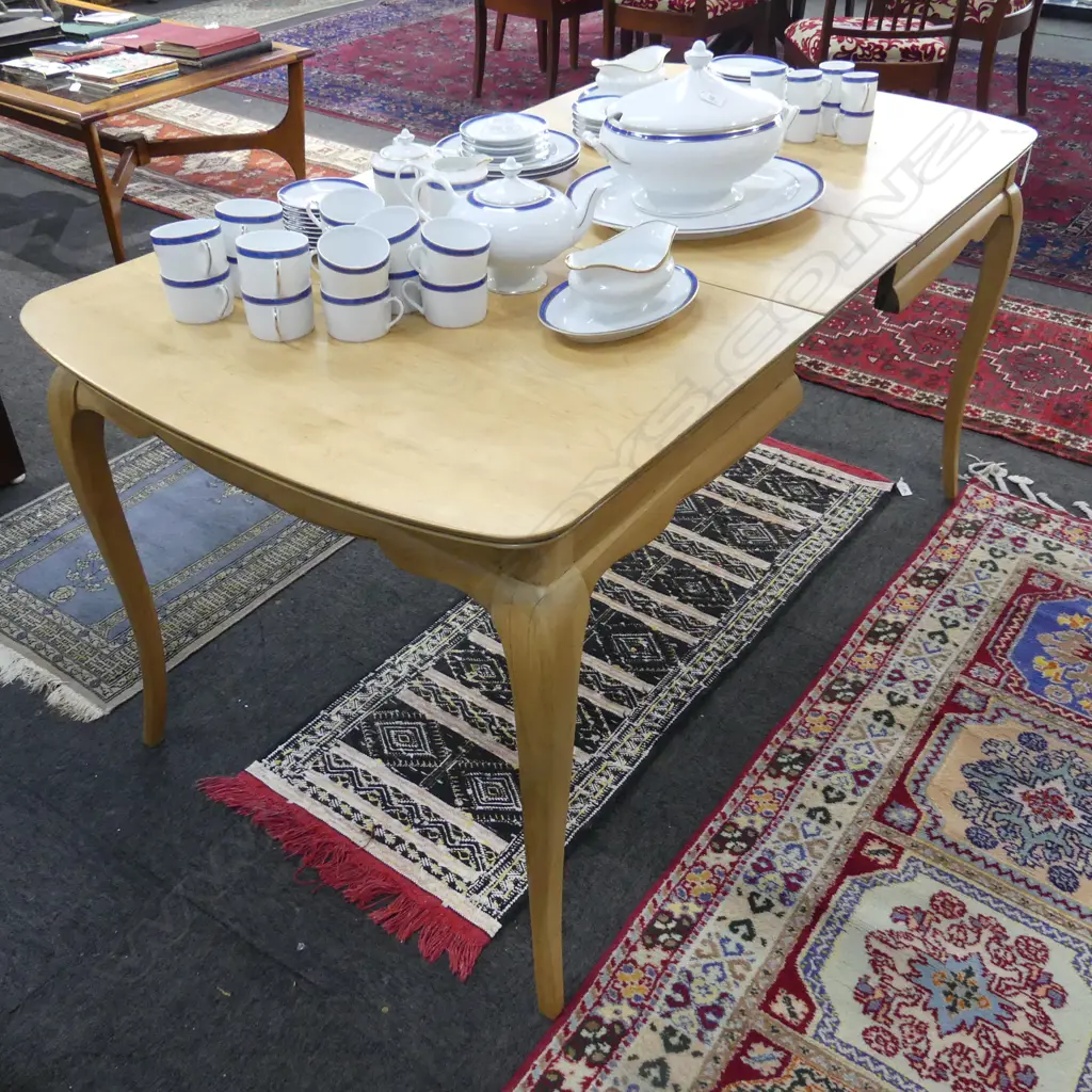 EXTENDABLE DINING TABLE 1535x810x760mm Image 1++