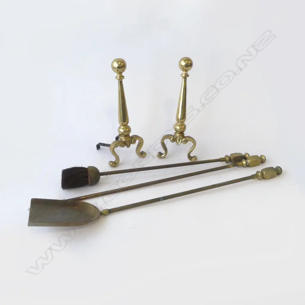 PR VINTAGE BRASS FIREDOGS H330 POKER BRUSH & SHOVEL L750MM Image 1++
