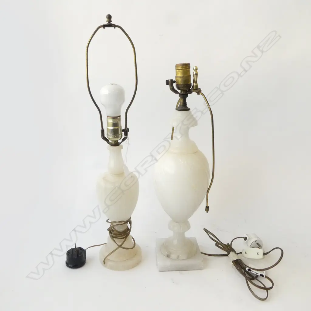 2 ONYX TABLE LAMPS (NO SHADES) Image 1++