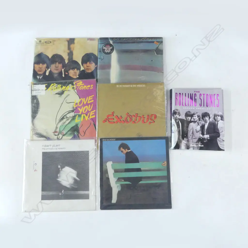 THE ROLLING STONES UNSEEN ARCHIVES BOOK WITH ROLLING STONED/BEATLES/B MARLEY RECORDS ETC  **RTV ** Image 1++