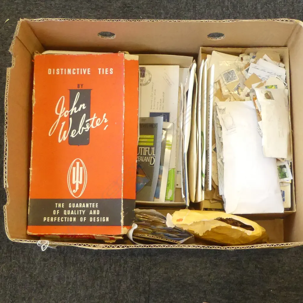 LARGE BOX STAMP COLLECTION MIXED STAMPS Image 1++