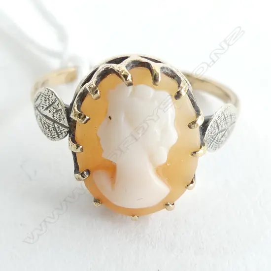 9CT CAMEO RING 2.2gms (SIZE L 1/2 APPROX)