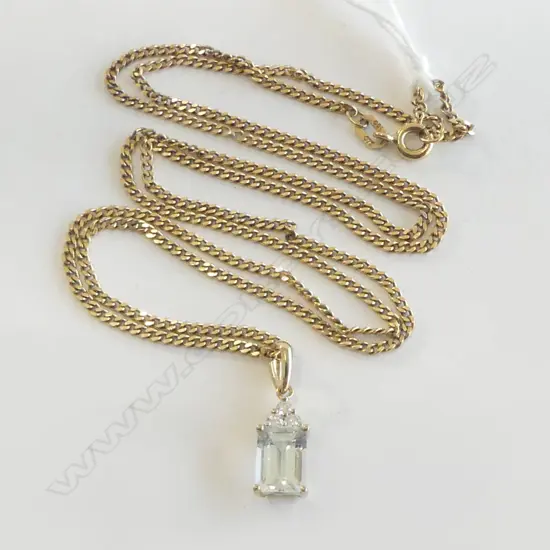 9ct YELLOW GOLD DIAMOND & AQUAMARINE PENDANT on 9ct GOLD NECKLACE 5.84gms9