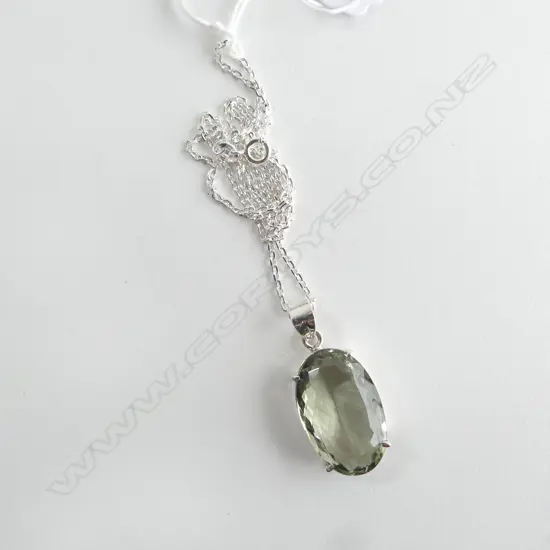 SILVER & CUSHION CUT GREEN AMETHYST PENDANT ON SILVER CHAIN