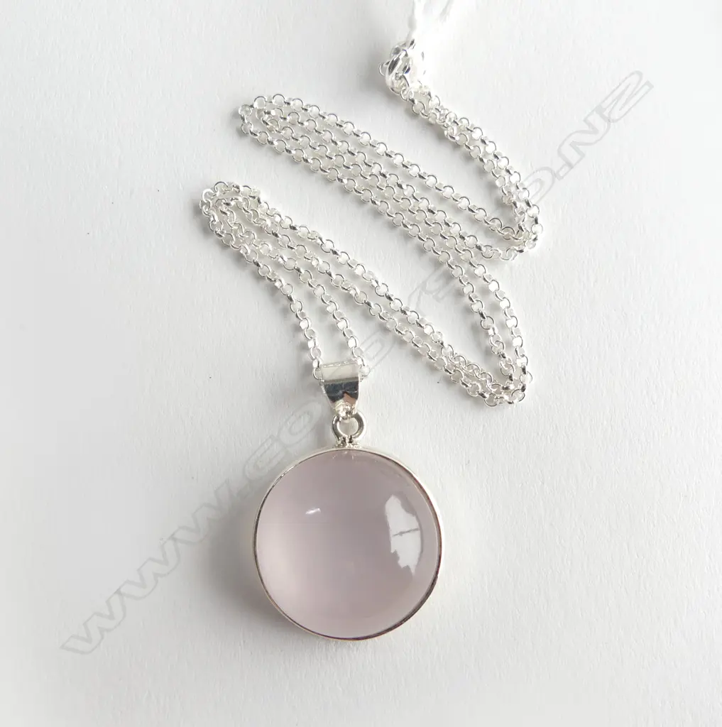 SILVER & ROSE QUARTZ PENDANT ON SILVER CHAIN Image 1++
