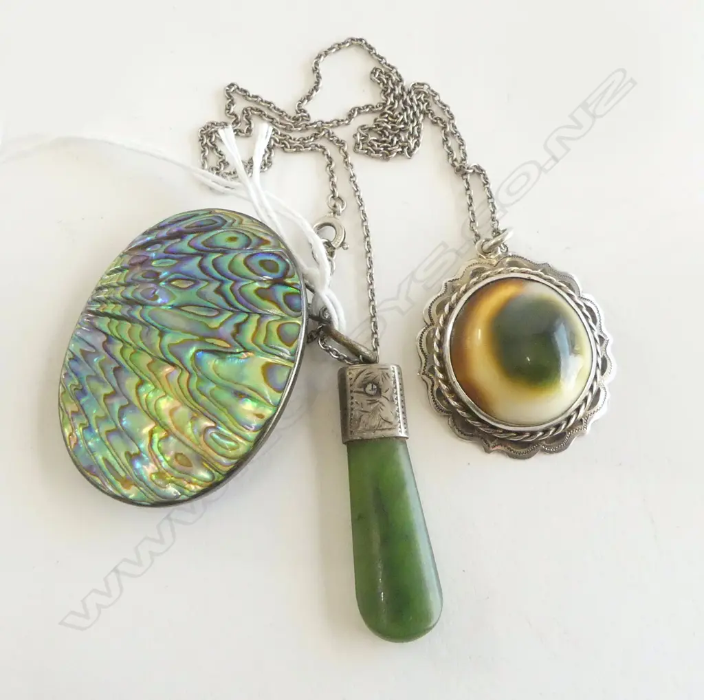 VINTAGE SILVER & PAUA SHELL BROOCH + SILVER & CATSEYE PENDANT ON CHAIN + POUNAMU PENDANT Image 1++