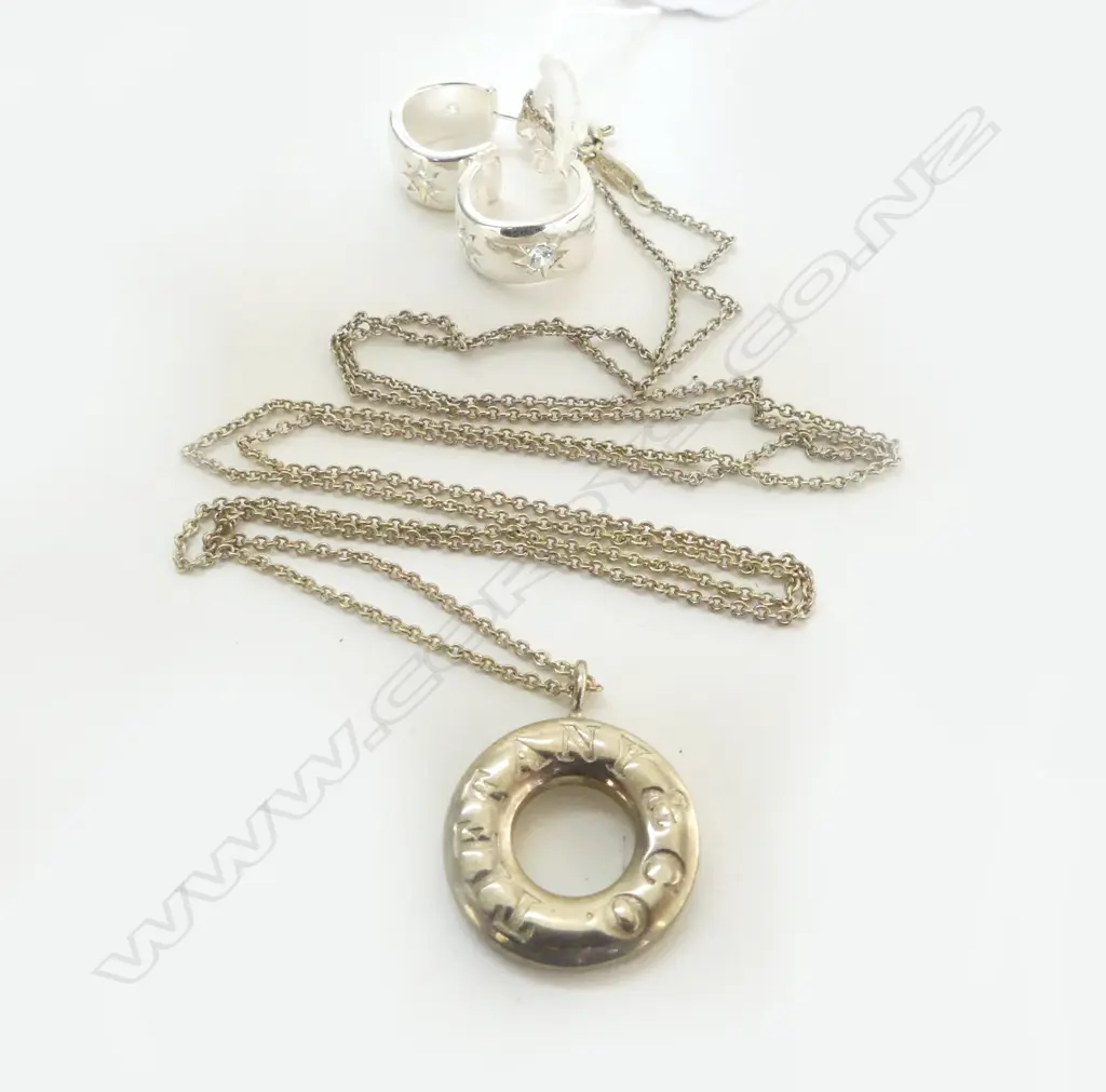SILVER RING PENDANT ON CHAIN marked TIFFANY & CO. + PR SILVER HUGGIE DESIGNER EARRING Image 1++