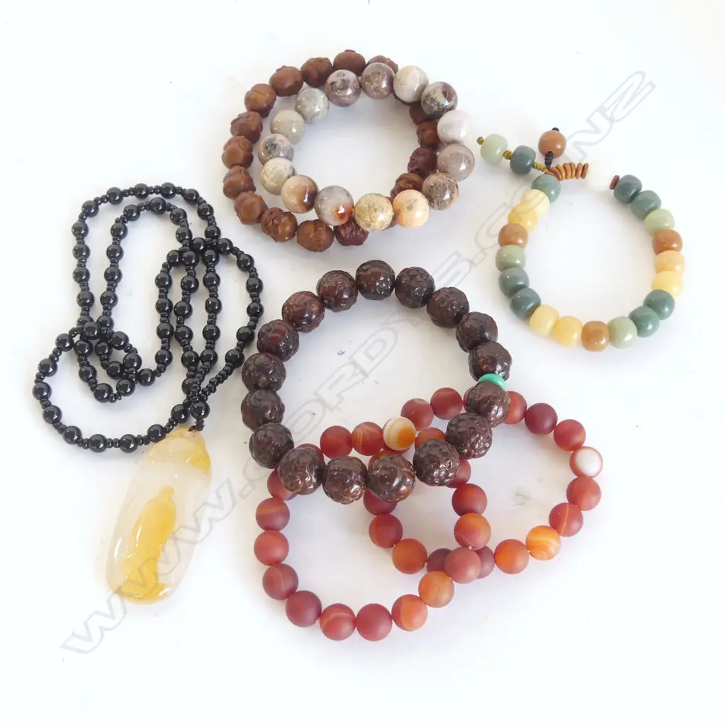 6 ORIENTAL BRACELETS + PENDANT NECKLACE Image 1++